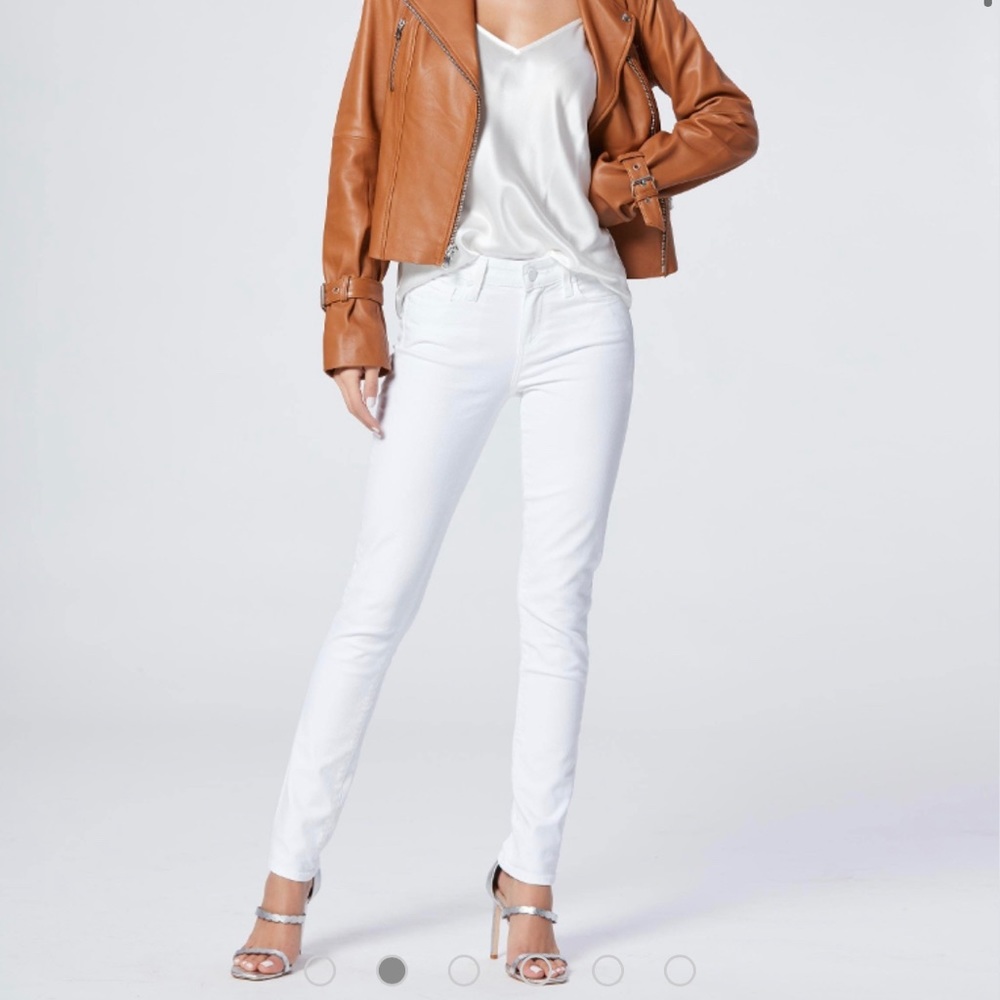 PAIGE SKYLINE SKINNY IN WHITE